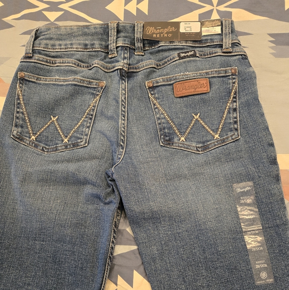 Wrangler Retro Women's Classic Blue Boot Cut Jeans Size 28/5 X 36